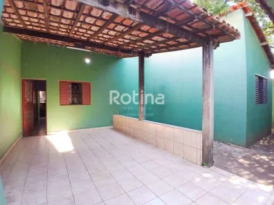 Casa com 3 Quartos à venda, 100m² no Laranjeiras, Uberlândia
