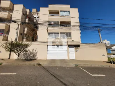 Apartamento com 2 Quartos para alugar, 50m² no Segismundo Pereira, Uberlândia