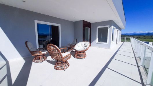 Casa com 4 Quartos à venda, 600m² no Lagoa, Macaé