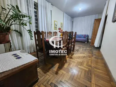 Casa com 6 Quartos à venda, 420m² no Carlos Prates, Belo Horizonte