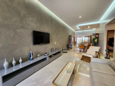 Casa de Condomínio com 4 Quartos à venda, 224m² no Residencial Goiânia Golfe Clube, Goiânia