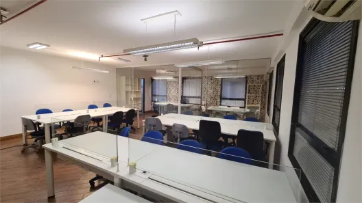 Sala Comercial para alugar, 76m² no Vila Olímpia, São Paulo