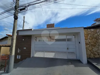 Casa com 3 Quartos à venda, 138m² no Vila Rosa, Itapetininga