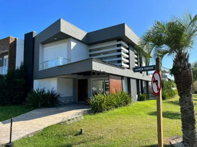 Casa de Condomínio com 4 Quartos à venda, 214m² no XANGRI-LÁ, Xangri-lá
