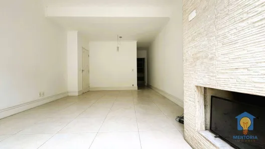 Casa de Condomínio com 3 Quartos para alugar, 178m² no Granja Viana, Cotia