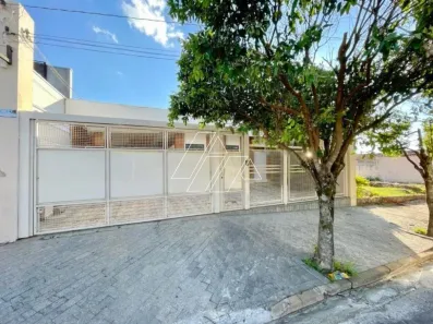 Casa com 3 Quartos para alugar, 100m² no Jardim Maria Izabel, Marília