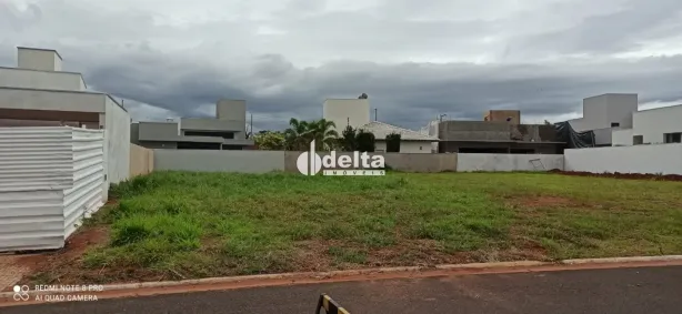 Lote/Terreno à venda, 467m² no Nova Uberlândia, Uberlândia