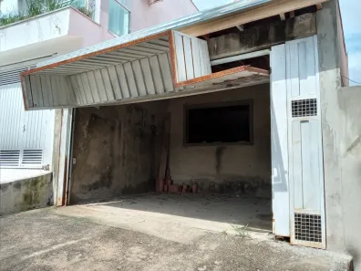 Casa com 3 Quartos à venda, 160m² no Jardim Gutierres, Sorocaba