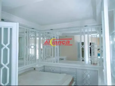 Casa com 3 Quartos para alugar, 600m² no Jardim Flor da Montanha, Guarulhos