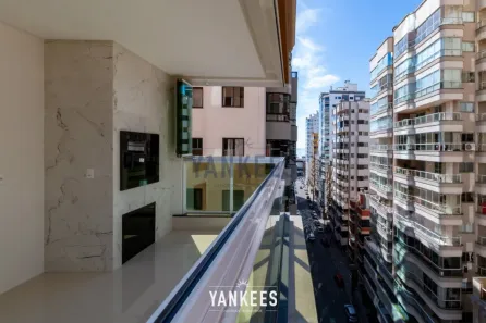 Apartamento com 3 Quartos à venda, 130m² no Meia Praia, Itapema