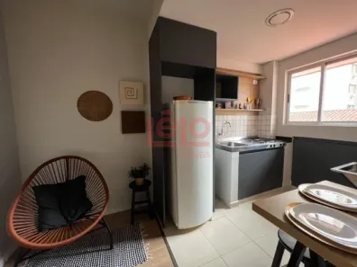 Apartamento com 1 Quarto para alugar, 30m² no Zona 07, Maringá