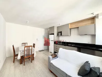 Apartamento com 2 Quartos para alugar, 45m² no Carvalho, Itajaí