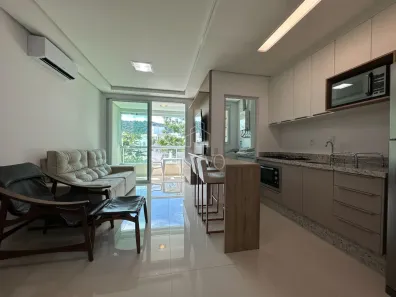 Apartamento com 3 Quartos para alugar, 116m² no Jurerê, Florianópolis