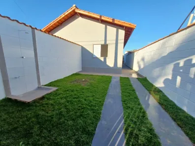 Casa com 2 Quartos à venda, 70m² no Jardim Regina, Itanhaém