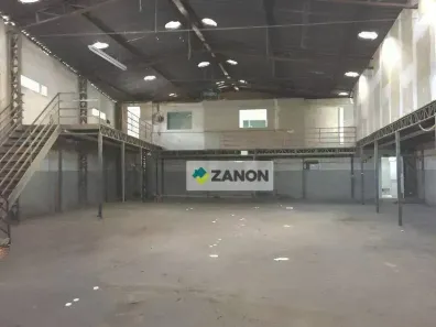 Galpão/Depósito/Armazém à venda, 680m² no Jardim Santo Antônio, Santo André