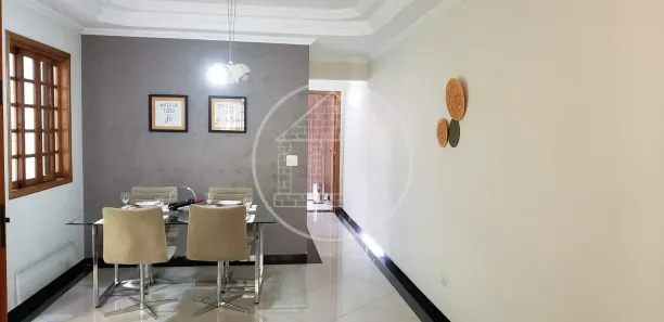 Casa com 3 Quartos à venda, 180m² no Jardim Regis, São Paulo