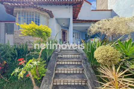 Casa com 4 Quartos à venda, 300m² no São Paulo, Belo Horizonte