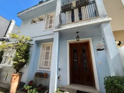 Casa com 3 Quartos à venda, 300m² no Gonzaga, Santos