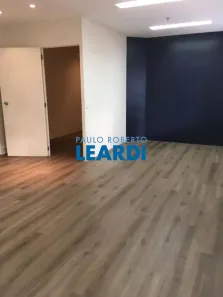 Sala Comercial à venda, 49m² no Vila Nova Conceição, São Paulo
