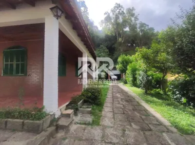 Casa com 5 Quartos à venda, 182m² no Albuquerque, Teresópolis