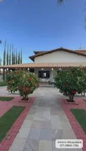 Casa de Condomínio com 3 Quartos à venda, 800m² no Centro, Petrolina