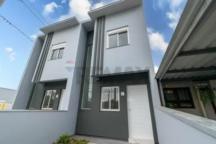 Sobrado com 2 Quartos à venda, 55m² no Dona Mercedes, Gravataí