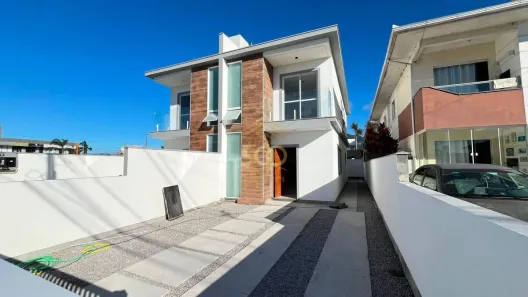 Sobrado com 3 Quartos à venda, 118m² no Nova Palhoça, Palhoça