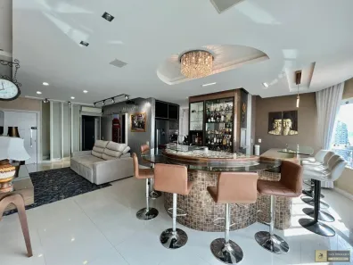 Apartamento com 3 Quartos para alugar, 130m² no Centro, Balneário Camboriú