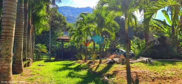 Fazenda/Sítio com 4 Quartos à venda, 1003m² no Glicério, Macaé