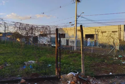 Lote/Terreno à venda, 450m² no Fraternidade, Londrina