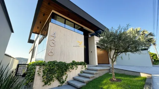 Casa com 3 Quartos à venda, 483m² no Pedra Branca, Palhoça