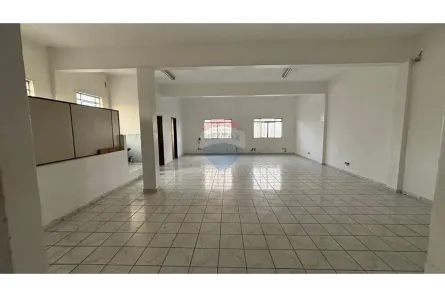 Prédio Comercial à venda, 438m² no Vila Serralheiro, São Paulo