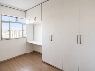 Apartamento com 3 Quartos para alugar, 53m² no Paineiras, Juiz de Fora