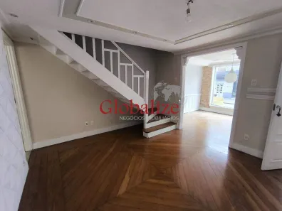 Casa com 3 Quartos à venda, 140m² no Vila Mathias, Santos