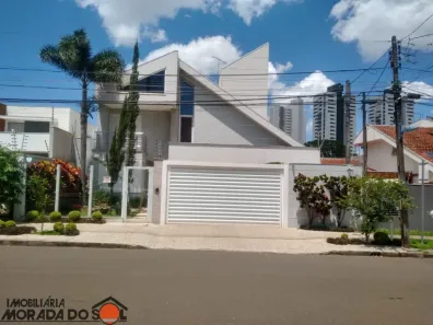 Sobrado com 4 Quartos para alugar, 546m² no Zona 02, Maringá