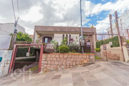 Casa com 3 Quartos à venda, 154m² no Vila Jardim, Porto Alegre