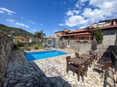 Casa com 7 Quartos à venda, 559m² no São Sebastião, Petrópolis