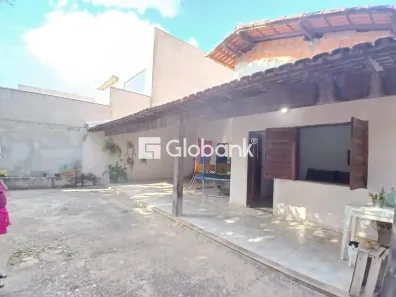 Casa com 3 Quartos à venda, 175m² no Edgar Pereira, Montes Claros