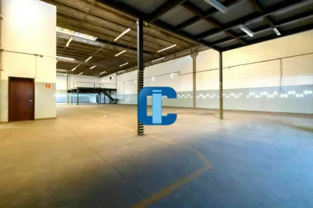 Galpão/Depósito/Armazém para alugar, 2000m² no Jardim Regina Alice, Barueri
