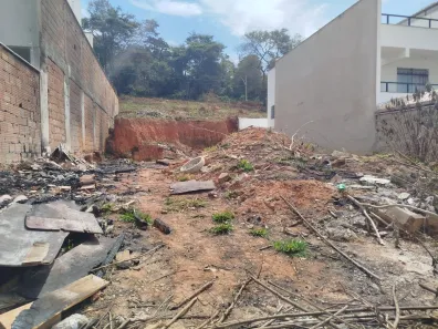 Lote/Terreno à venda, 360m² no Vale das Orquídeas, Contagem