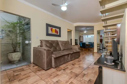 Sobrado com 4 Quartos à venda, 120m² no Santa Regina, Camboriú