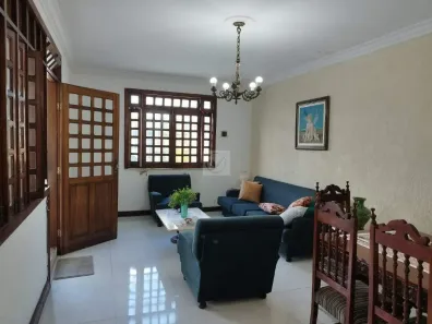 Casa com 4 Quartos para alugar, 250m² no Salgado Filho, Aracaju