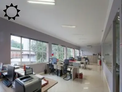 Prédio Comercial à venda, 1800m² no Cambuci, São Paulo