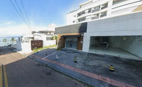 Imóvel Comercial com 3 Quartos à venda, 206m² no Coqueiros, Florianópolis