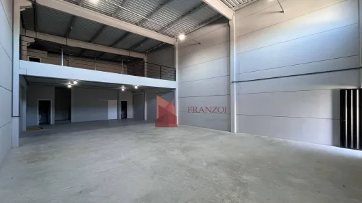 Galpão/Depósito/Armazém para alugar, 300m² no Cidade Nova, Itajaí