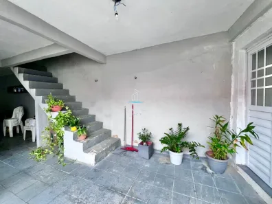 Casa com 5 Quartos à venda, 285m² no Montese, Fortaleza