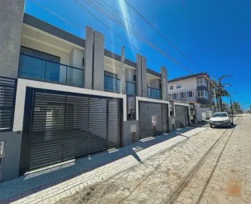 Sobrado com 3 Quartos à venda, 123m² no Itacolomi, Balneário Piçarras