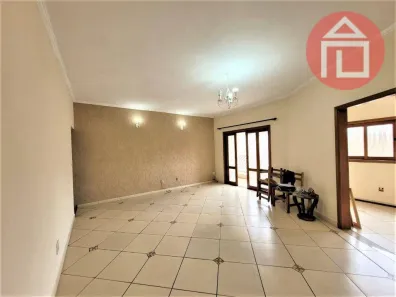 Casa com 3 Quartos à venda, 251m² no Centro, Bragança Paulista