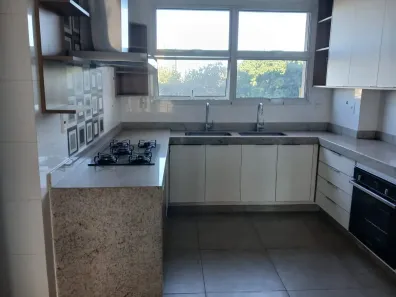 Apartamento com 4 Quartos para alugar, 300m² no Centro, Franca