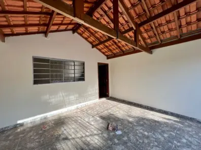 Casa com 2 Quartos para alugar, 72m² no Perdizes, Piracicaba